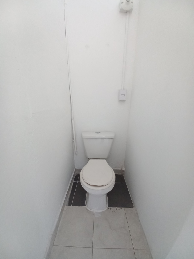 Local En Arriendo - Valparaiso, Ibagué