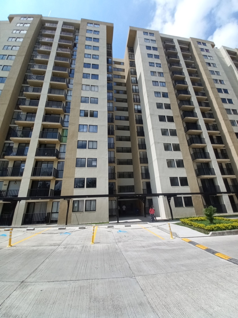 Apartamento En Arriendo - C.r Fontana Campestre Piso 9, Ibagué