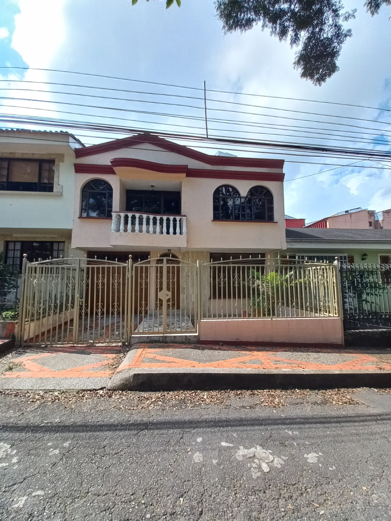 Casa En Venta - Piedra Pintada, Ibagué