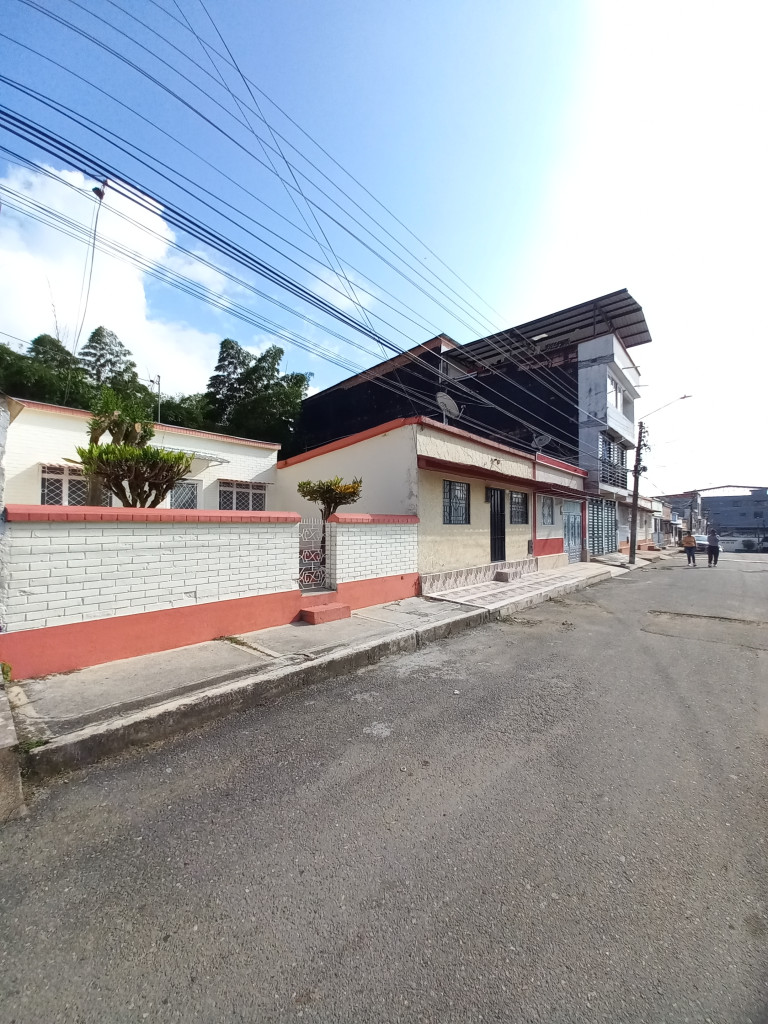 Casa En Arriendo - Viveros, Ibagué