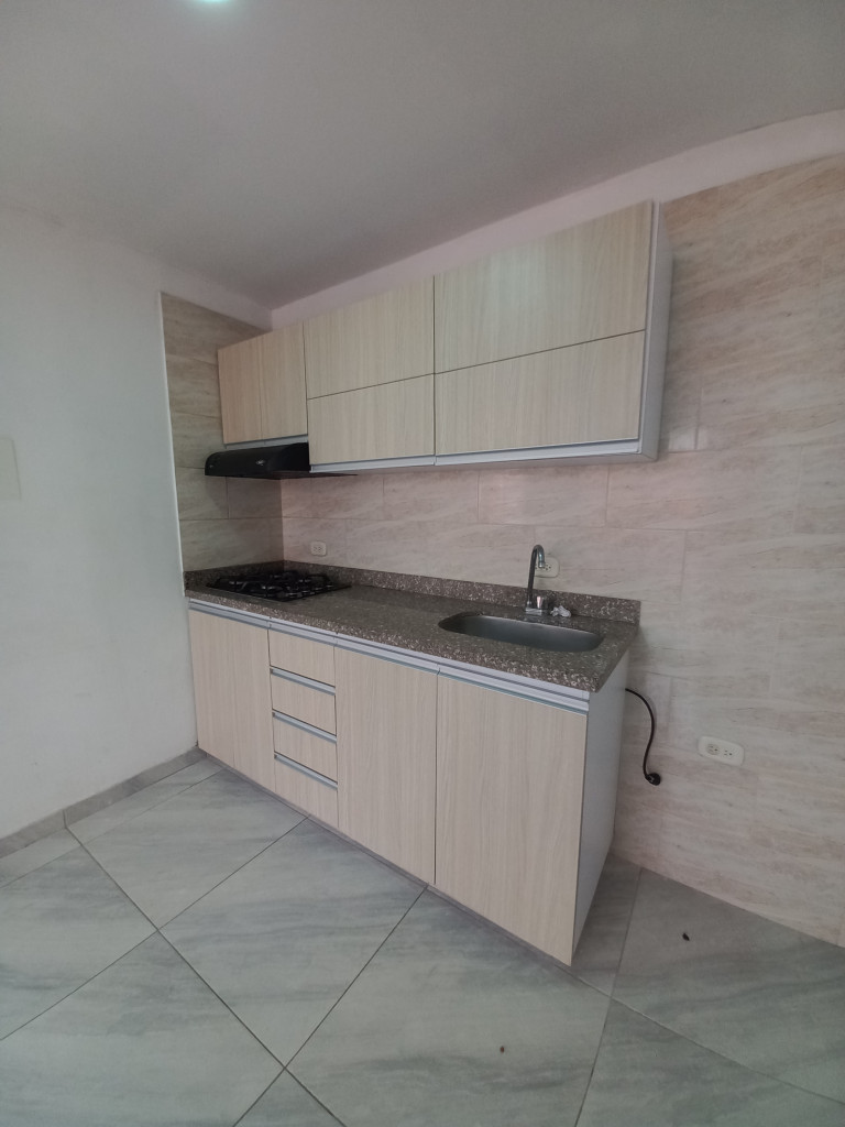 Apartamento En Arriendo - Arboleda Campestre Yarumo Piso 7 Sin Ascensor, Ibagué