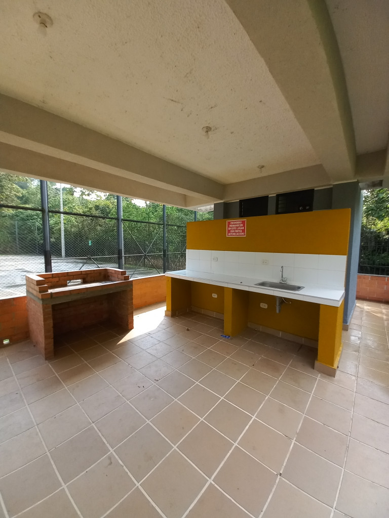 Apartamento En Arriendo - Arboleda Campestre Yarumo Piso 7 Sin Ascensor, Ibagué