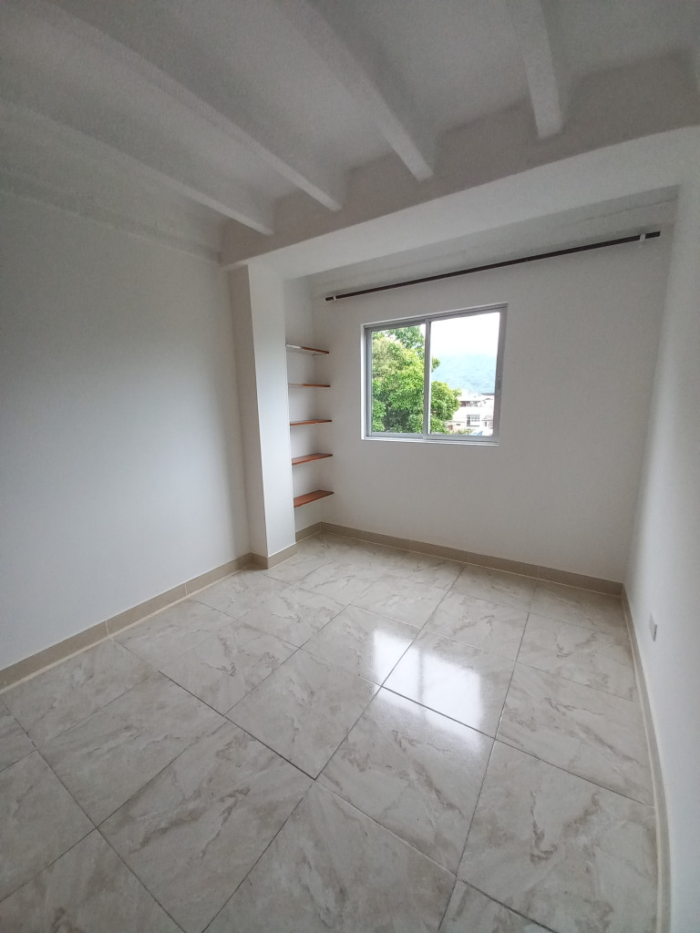 Apartamento En Arriendo - C.r Caracoli Piso 3 Sin Ascensor, Ibagué