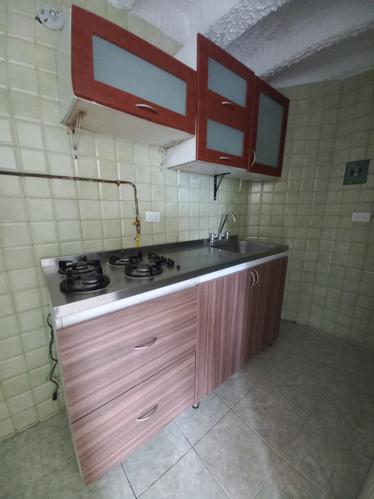 Apartamento En Arriendo - C.r Caracoli Piso 3 Sin Ascensor, Ibagué