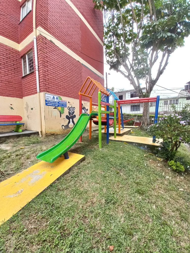 Apartamento En Arriendo - C.r Caracoli Piso 3 Sin Ascensor, Ibagué