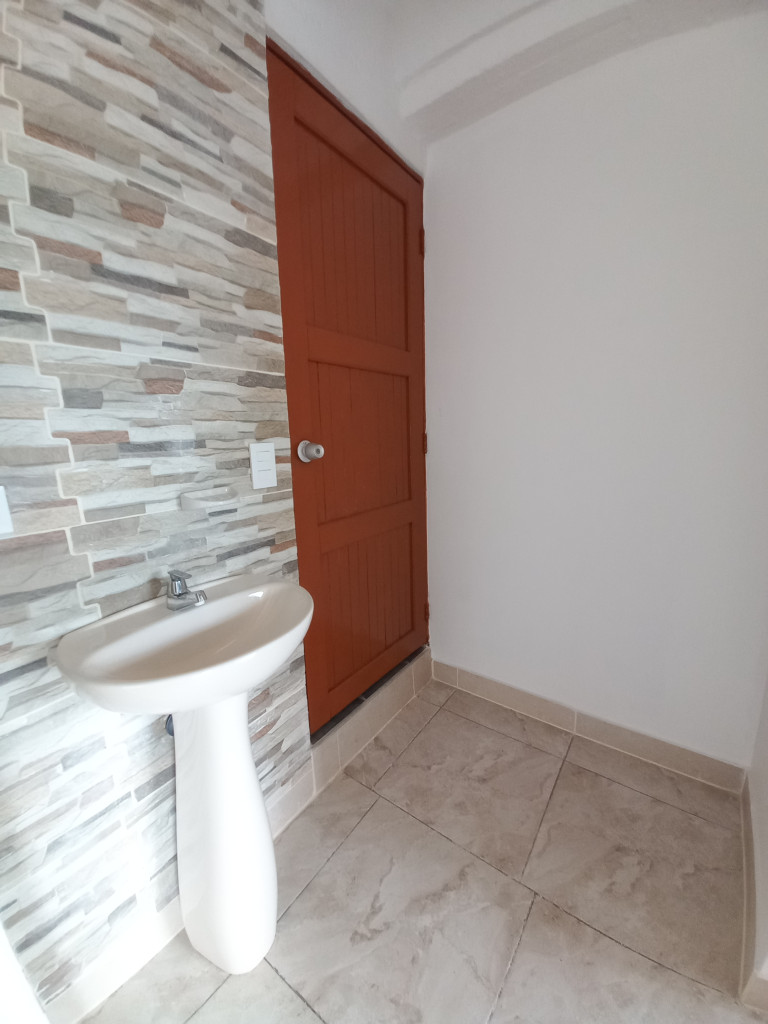 Apartamento En Arriendo - C.r Caracoli Piso 3 Sin Ascensor, Ibagué