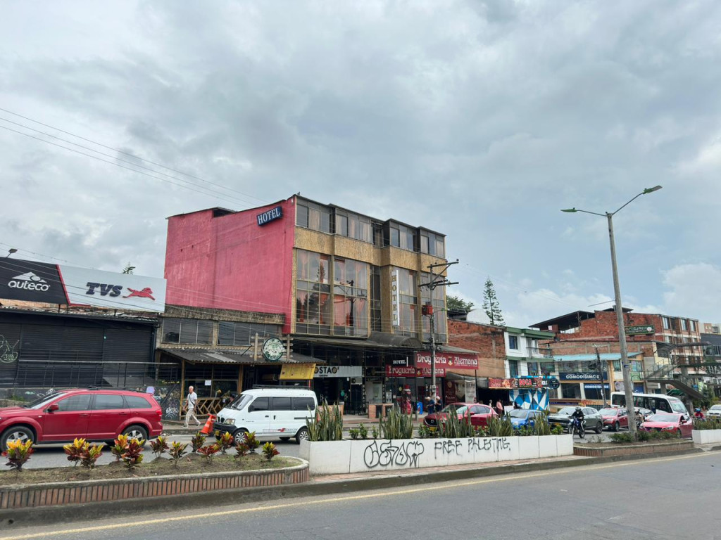 Edificio En Venta - Edificio Comercial Con Renta, Fusagasugá