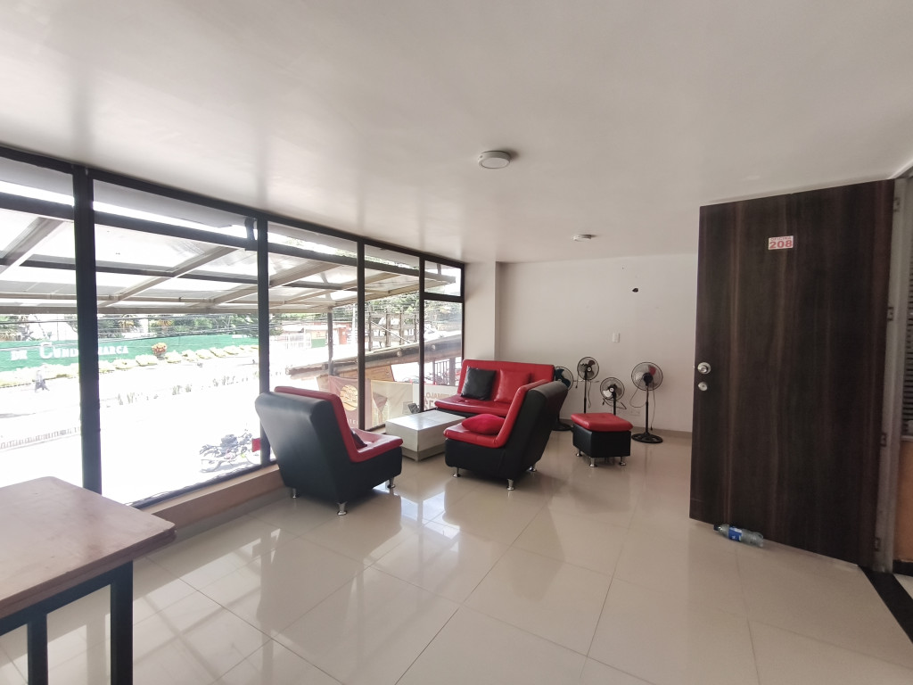 Edificio En Venta - Edificio Comercial Con Renta, Fusagasugá