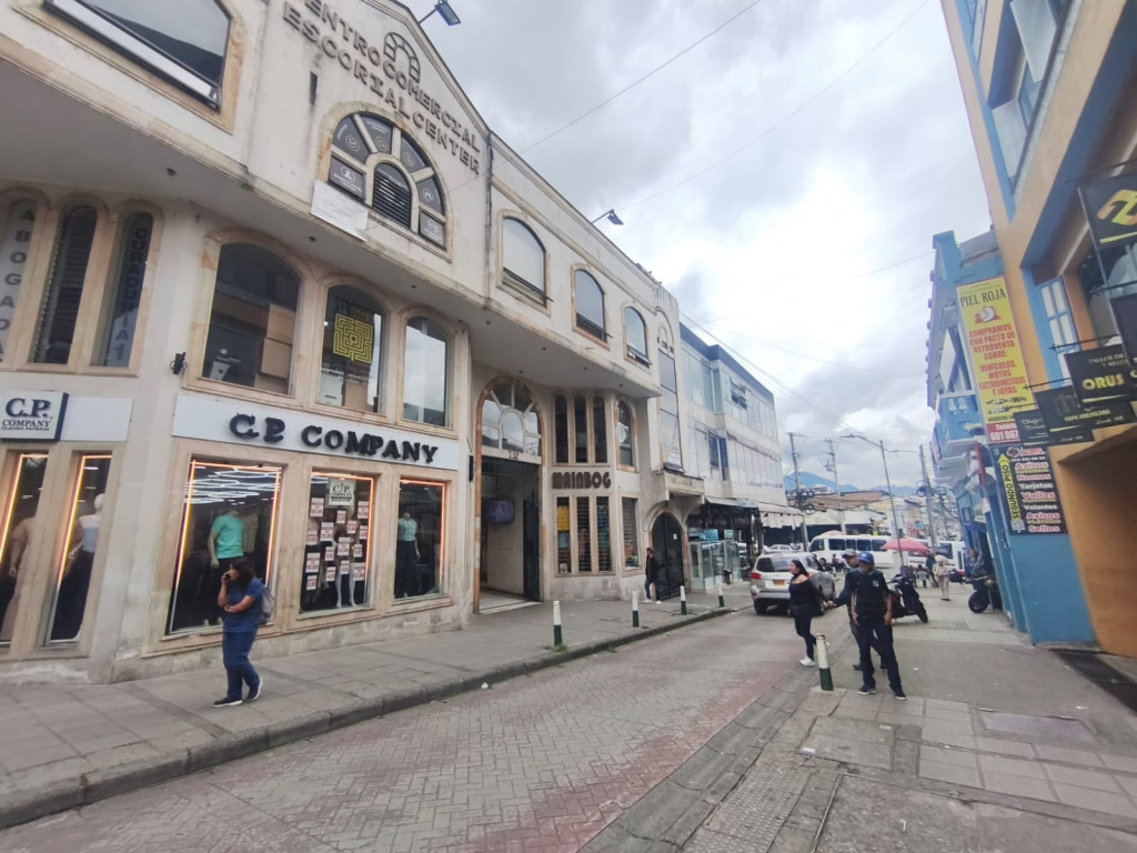 Local En Venta - Centro Comercial Escorial Center Piso 2, Fusagasugá