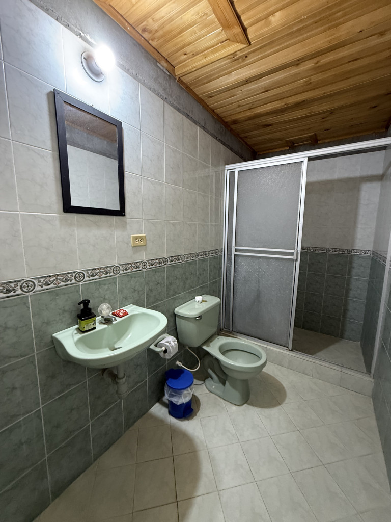 Hotel En Venta - Hotel Leño Verde, El Espinal
