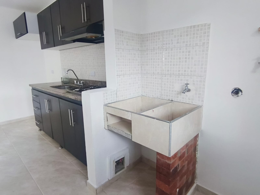 Apartamento En Venta - Conjunto Cerrado Urb Los Rosales Etapa Ii, Fusagasugá