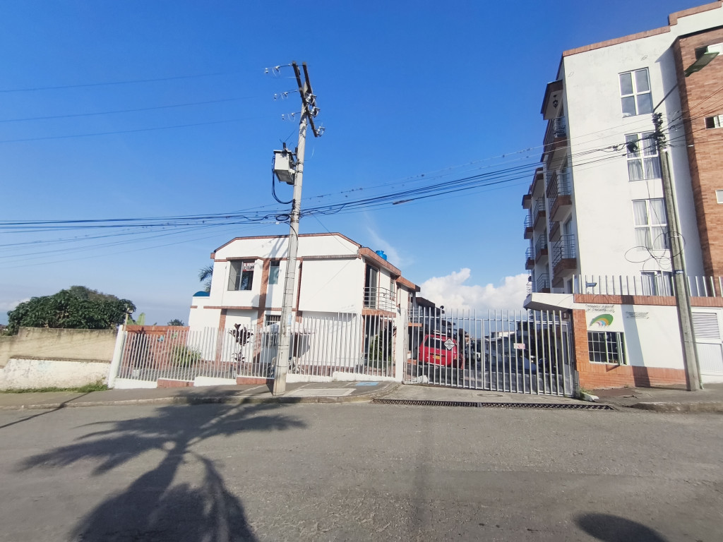 Apartamento En Venta - Conjunto Cerrado Urb Los Rosales Etapa Ii, Fusagasugá
