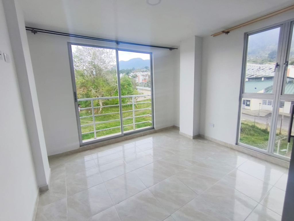 Apartamento En Venta - Conjunto Cerrado Urb Los Rosales Etapa Ii, Fusagasugá