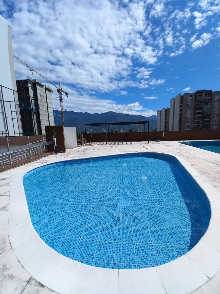 Apartamento En Arriendo - C.r Bosque Reservado  Piso 15, Ibagué