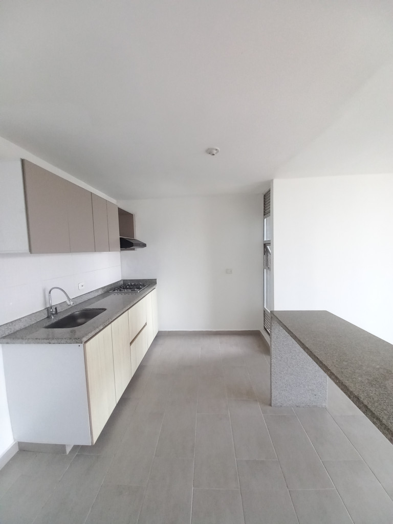 Apartamento En Venta - Montes De Gran Reserva Piso 8, Ibagué