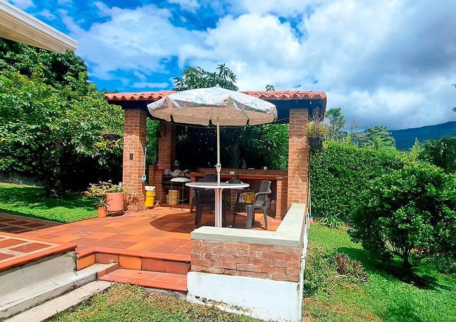 Casa En Venta - Condominio Los Alpes, Silvania