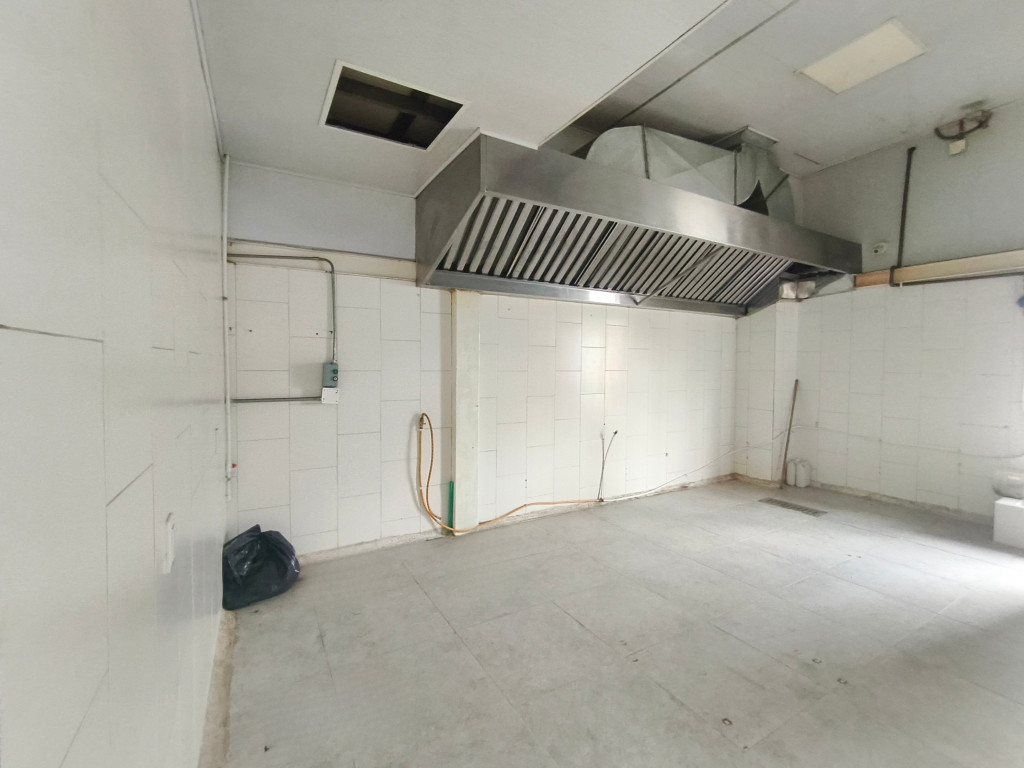 Local En Arriendo - Avenida  Centro Comercial Plazoleta De Comidas, Fusagasugá