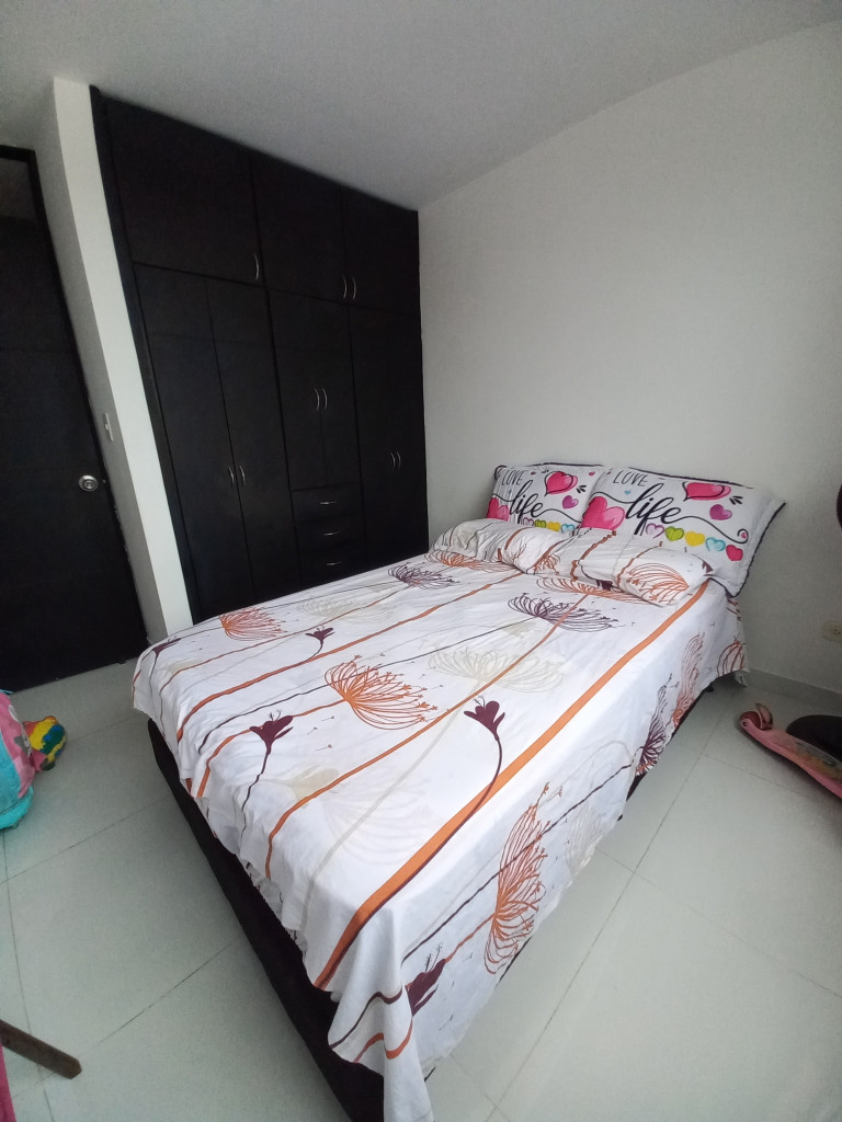 Apartamento En Venta - C.r Caminos Del Bosque Piso 4 Sin Ascensor, Ibagué