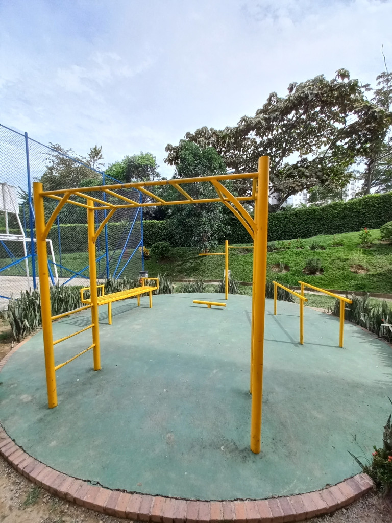 Apartamento En Venta - C.r Caminos Del Bosque Piso 4 Sin Ascensor, Ibagué