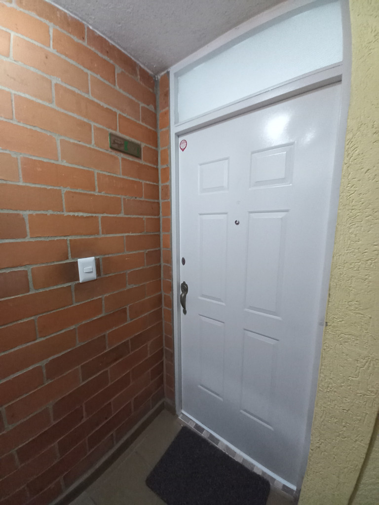Apartamento En Venta - C.r Caminos Del Bosque Piso 4 Sin Ascensor, Ibagué