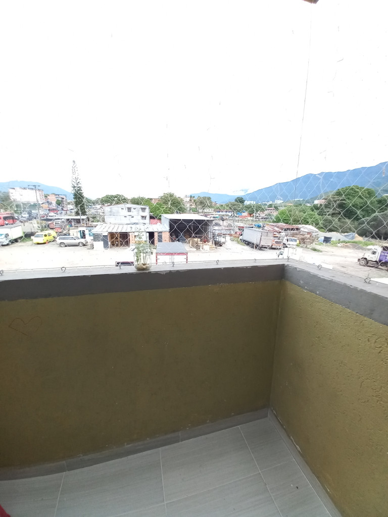 Apartamento En Venta - C.r Caminos Del Bosque Piso 4 Sin Ascensor, Ibagué