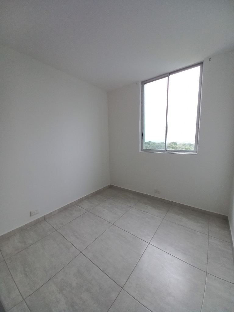 Apartamento En Venta - C.r Bosque  Sereno Piso 9, Ibagué