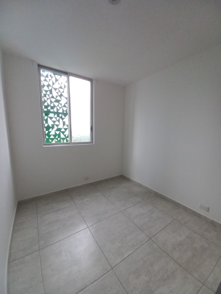 Apartamento En Venta - C.r Bosque  Sereno Piso 9, Ibagué