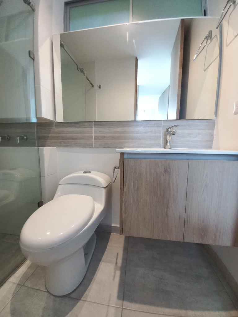 Apartamento En Venta - C.r Bosque  Sereno Piso 9, Ibagué