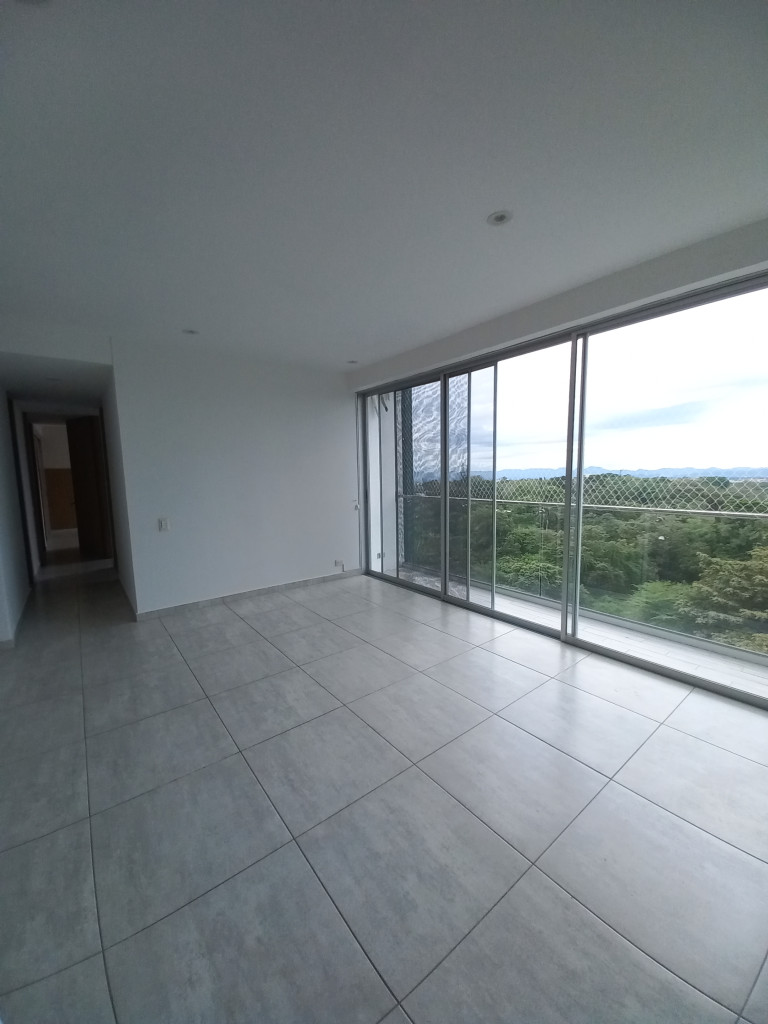Apartamento En Venta - C.r Bosque  Sereno Piso 9, Ibagué