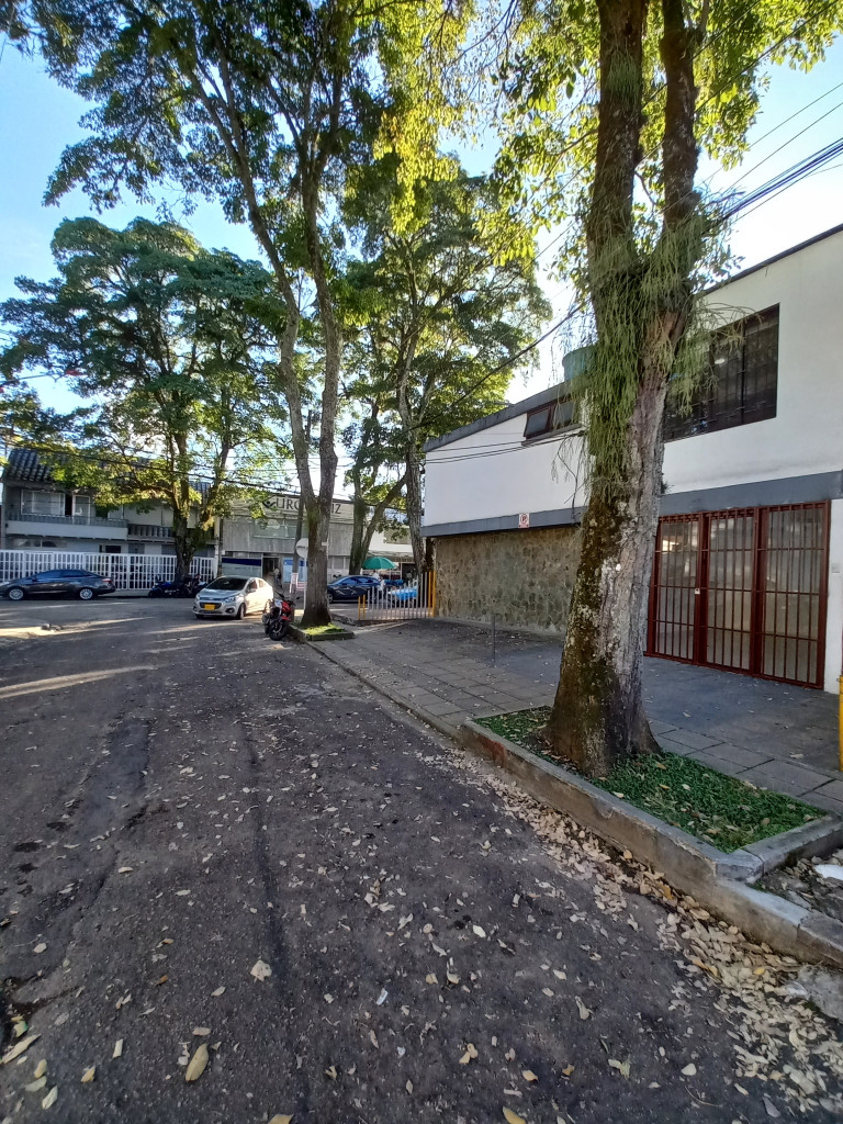 Local En Arriendo - Cadiz, Ibagué