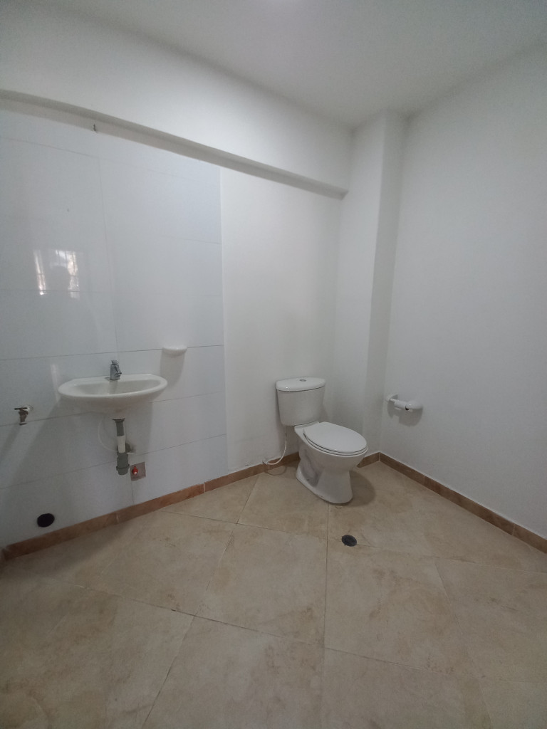 Local En Arriendo - Cadiz, Ibagué