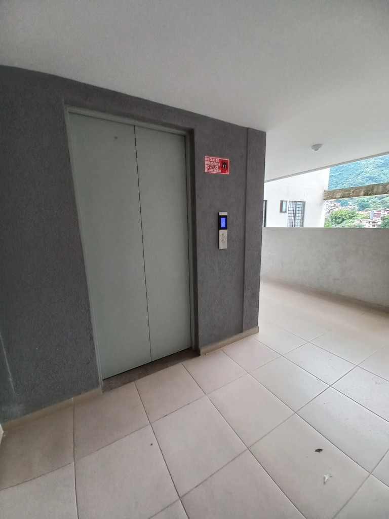 Apartamento En Arriendo - Edificio Centro Comercial Pasaje Real Piso 4, Ibagué