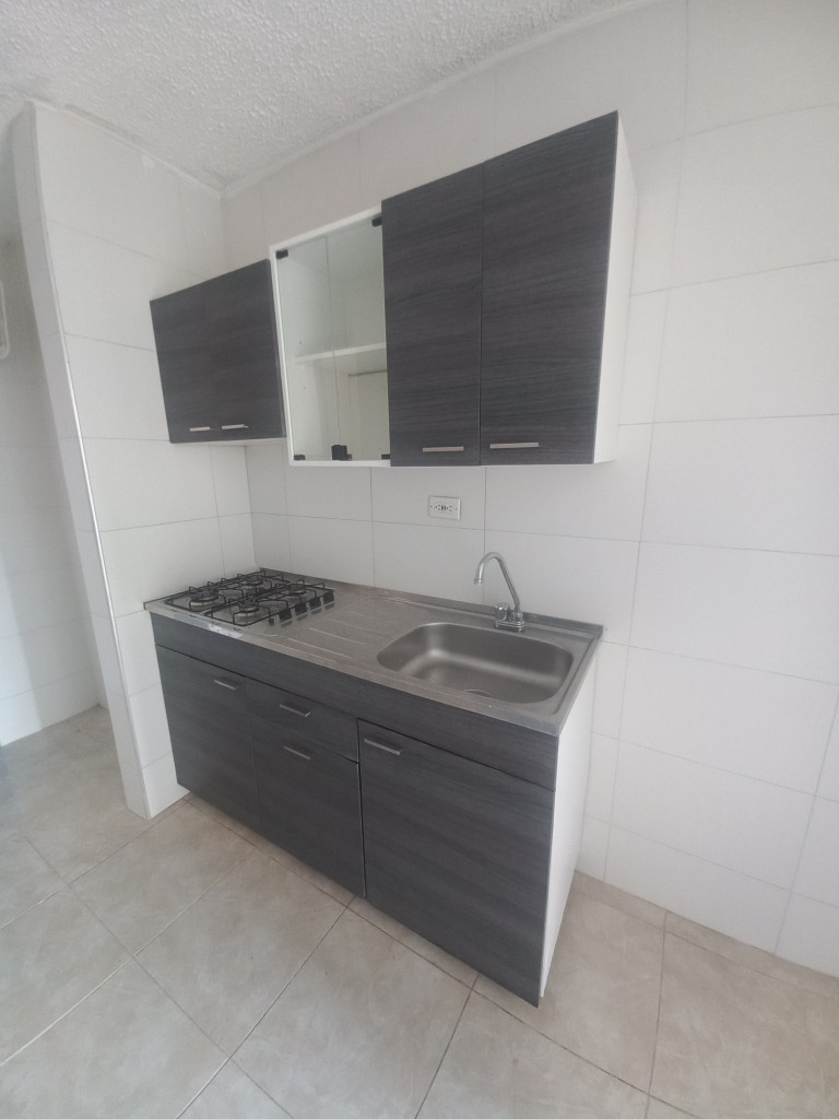 Apartamento En Arriendo - C.r Villa Salome Piso 5 Sin Ascensor, Ibagué