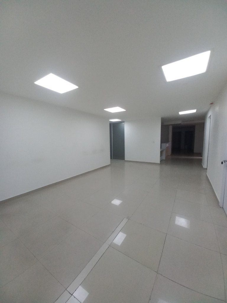 Local En Arriendo - Edificio  Fontainebleau Piso 3, Ibagué