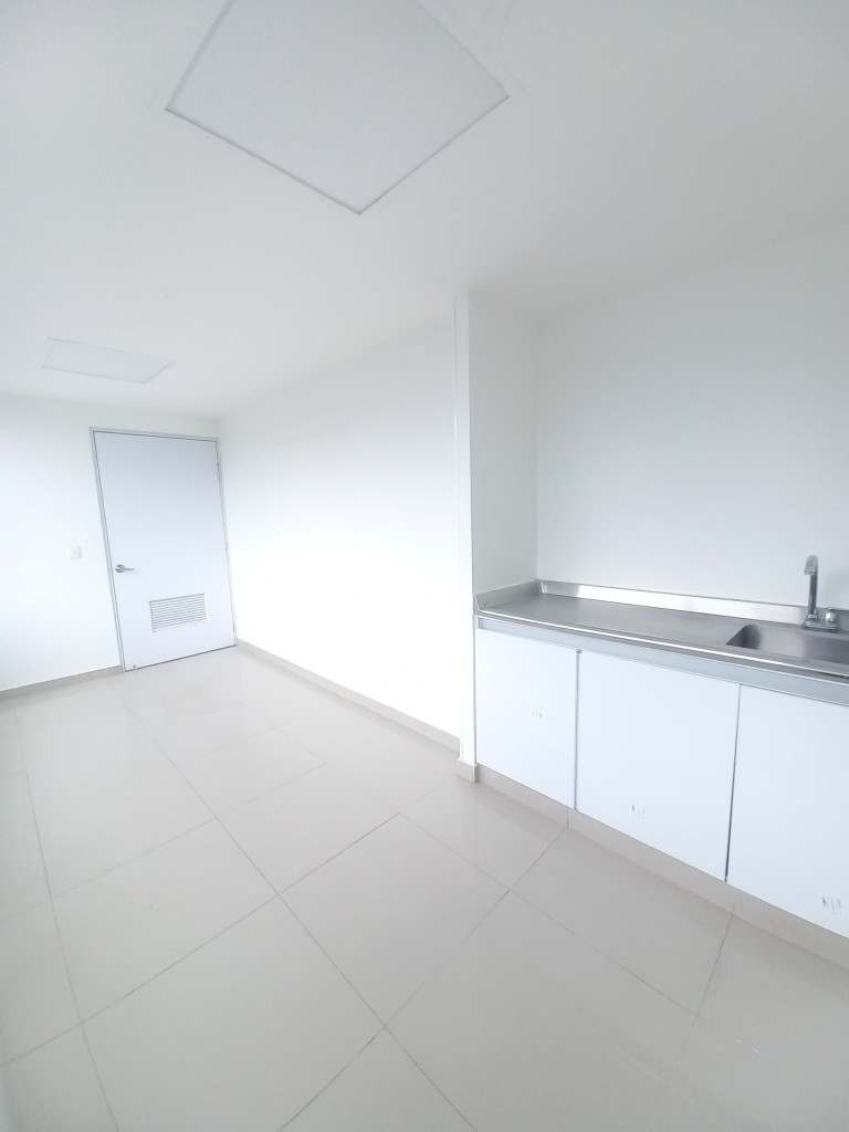 Local En Arriendo - Edificio  Fontainebleau Piso 3, Ibagué