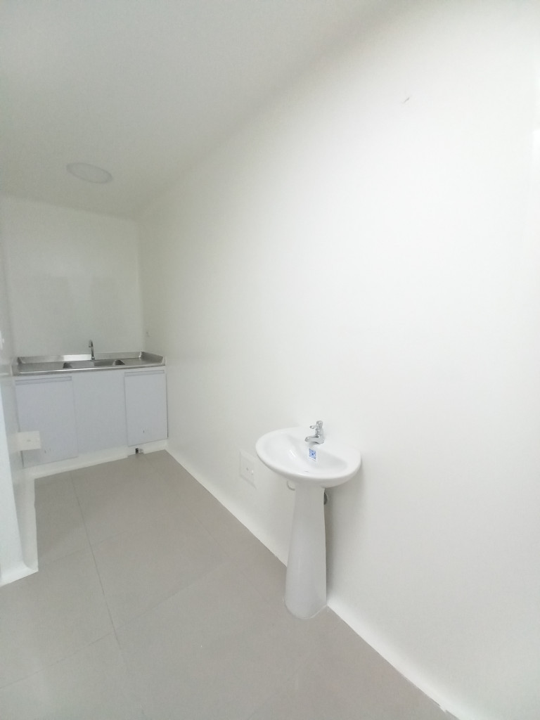 Local En Arriendo - Edificio  Fontainebleau Piso 3, Ibagué