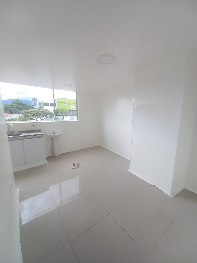 Local En Arriendo - Edificio  Fontainebleau Piso 3, Ibagué