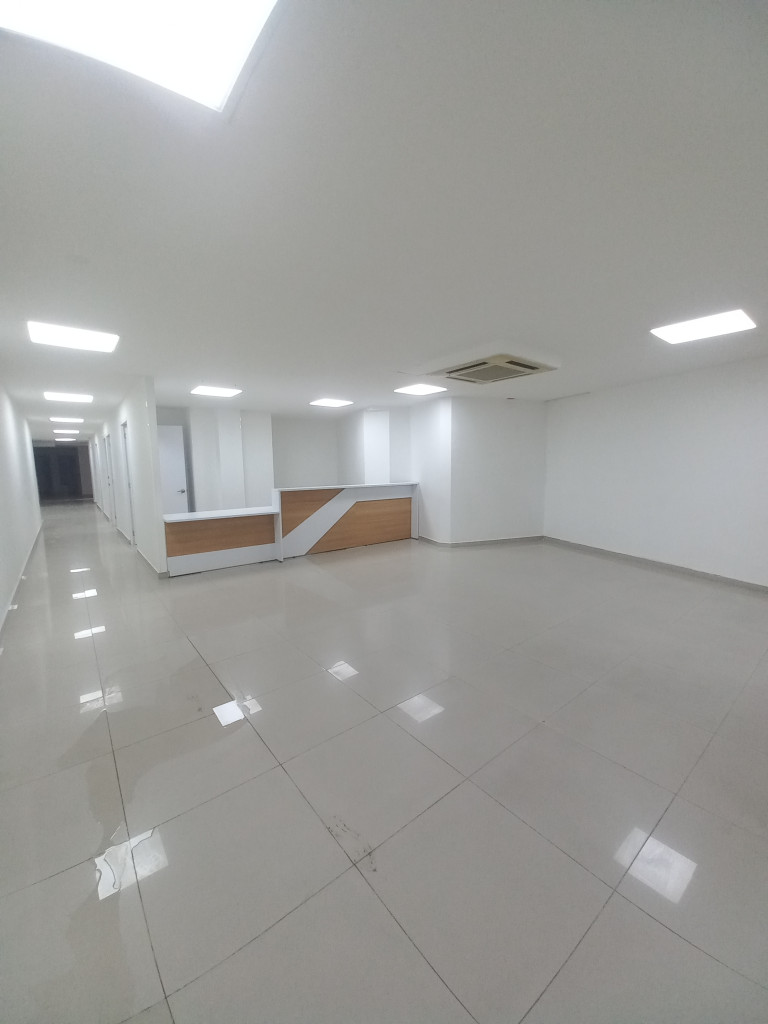 Local En Arriendo - Edificio  Fontainebleau Piso 3, Ibagué