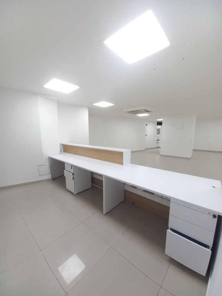 Local En Arriendo - Edificio  Fontainebleau Piso 3, Ibagué