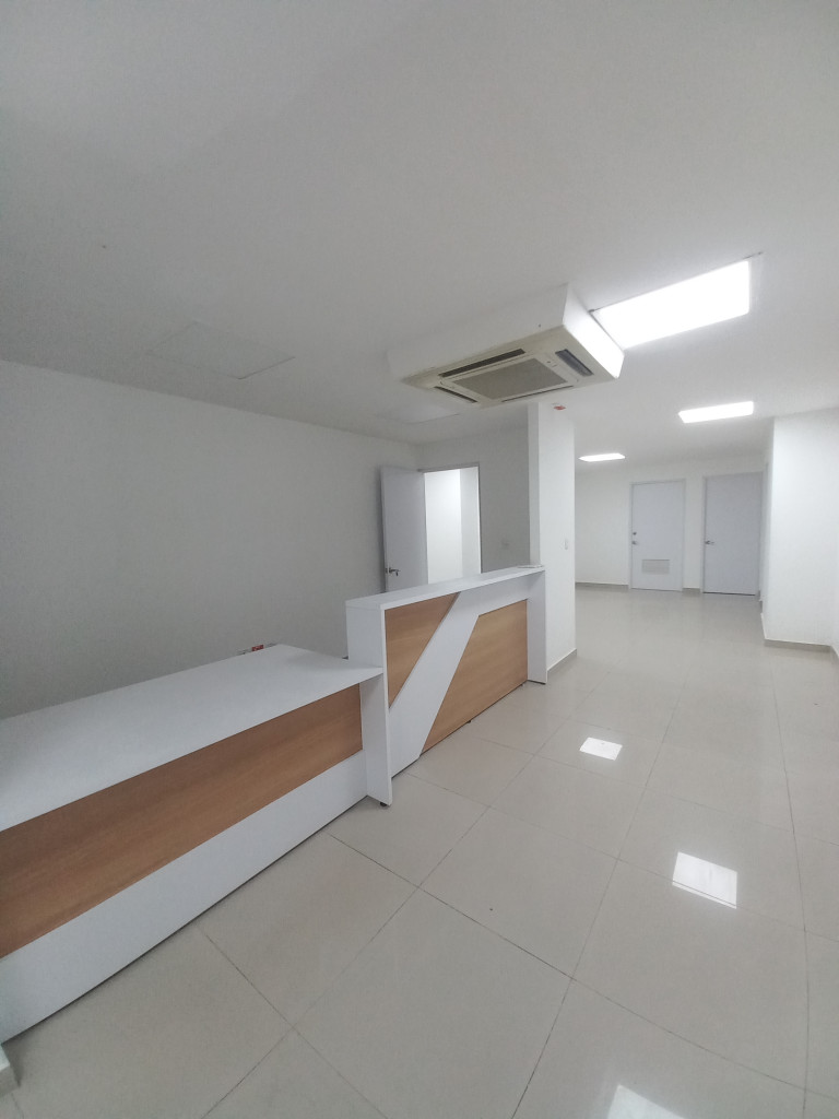 Local En Arriendo - Edificio  Fontainebleau Piso 3, Ibagué