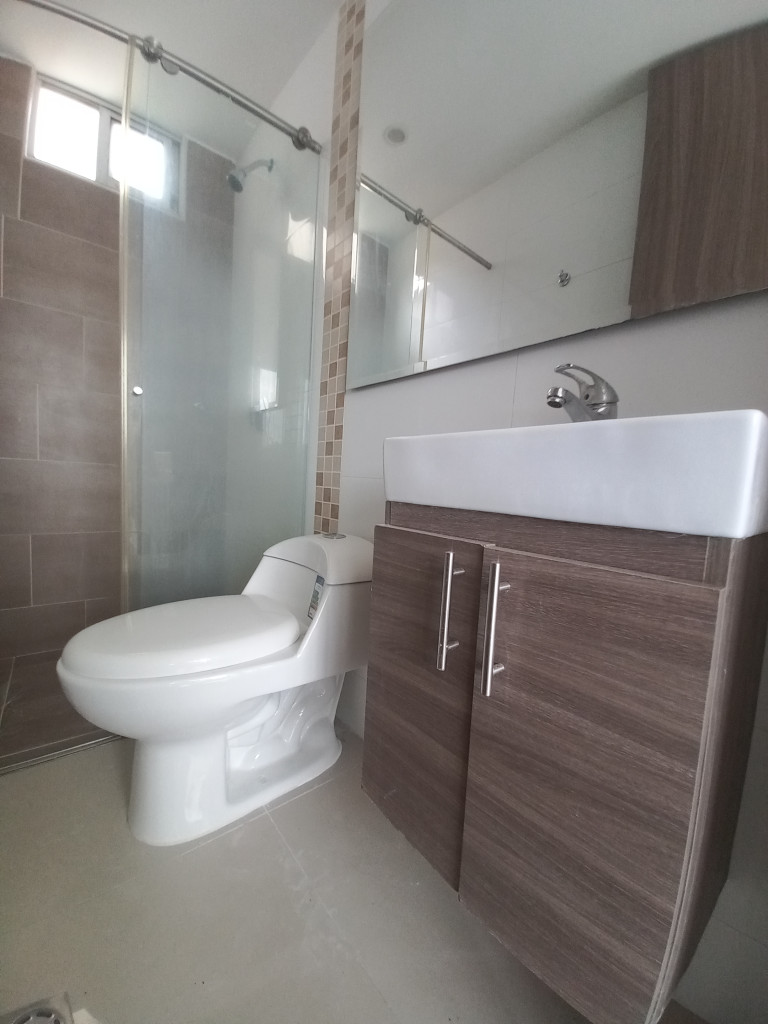 Apartamento En Venta - Edificio Multifamiliar  Torre Del Parque Piso 2, Ibagué