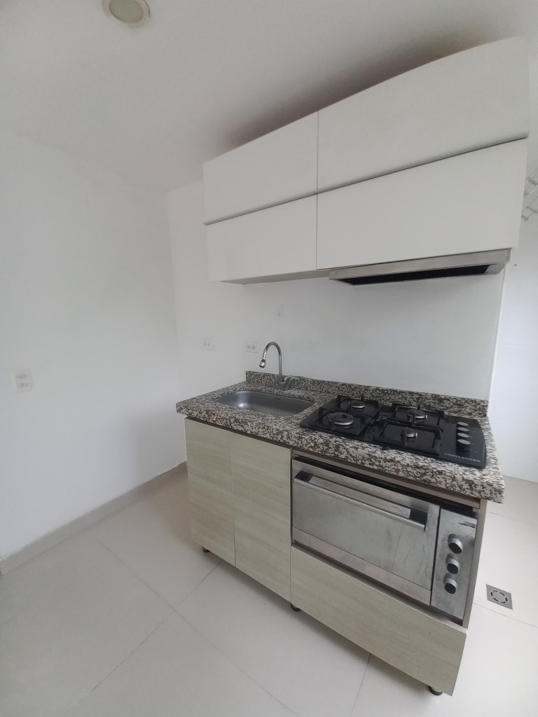 Apartamento En Venta - Edificio Multifamiliar  Torre Del Parque Piso 2, Ibagué