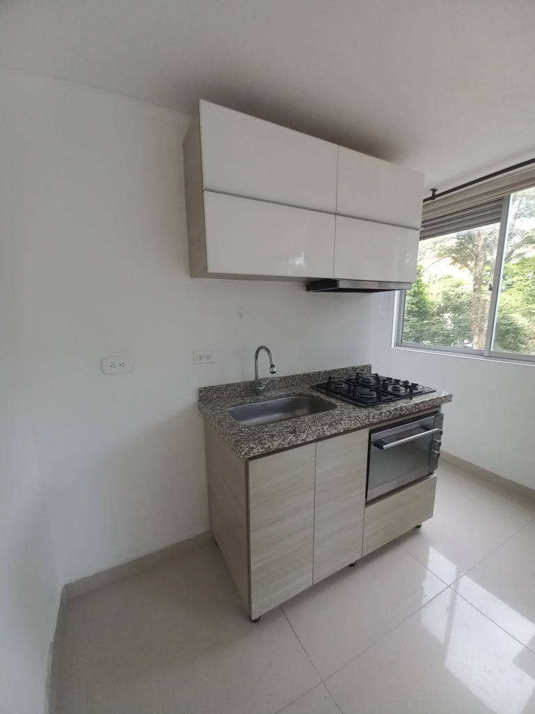 Apartamento En Venta - Edificio Multifamiliar  Torre Del Parque Piso 2, Ibagué