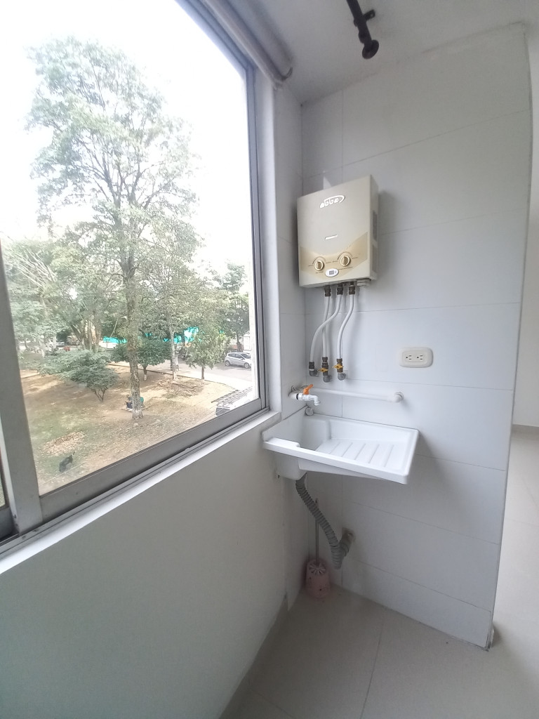Apartamento En Venta - Edificio Multifamiliar  Torre Del Parque Piso 2, Ibagué