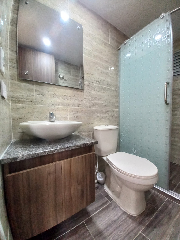 Apartamento En Arriendo - C. R  Valle Lindo Piso 1, Ibagué
