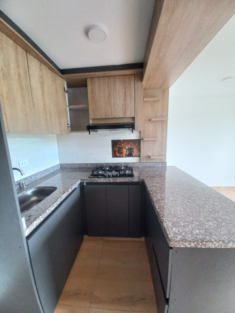 Apartamento En Arriendo - C. R  Valle Lindo Piso 1, Ibagué