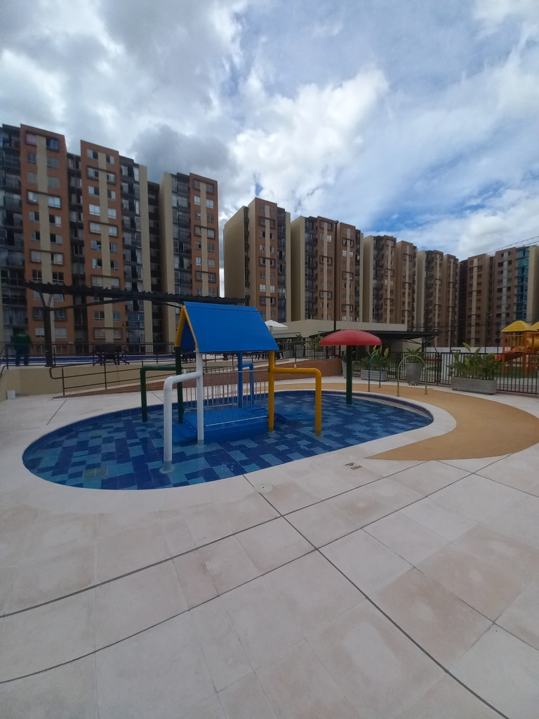 Apartamento En Arriendo - C. R  Valle Lindo Piso 1, Ibagué