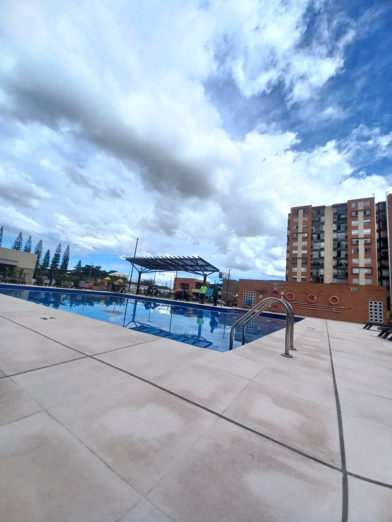 Apartamento En Arriendo - C. R  Valle Lindo Piso 1, Ibagué