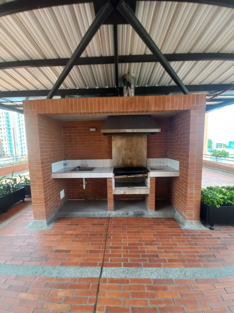 Apartamento En Arriendo - C. R  Valle Lindo Piso 1, Ibagué