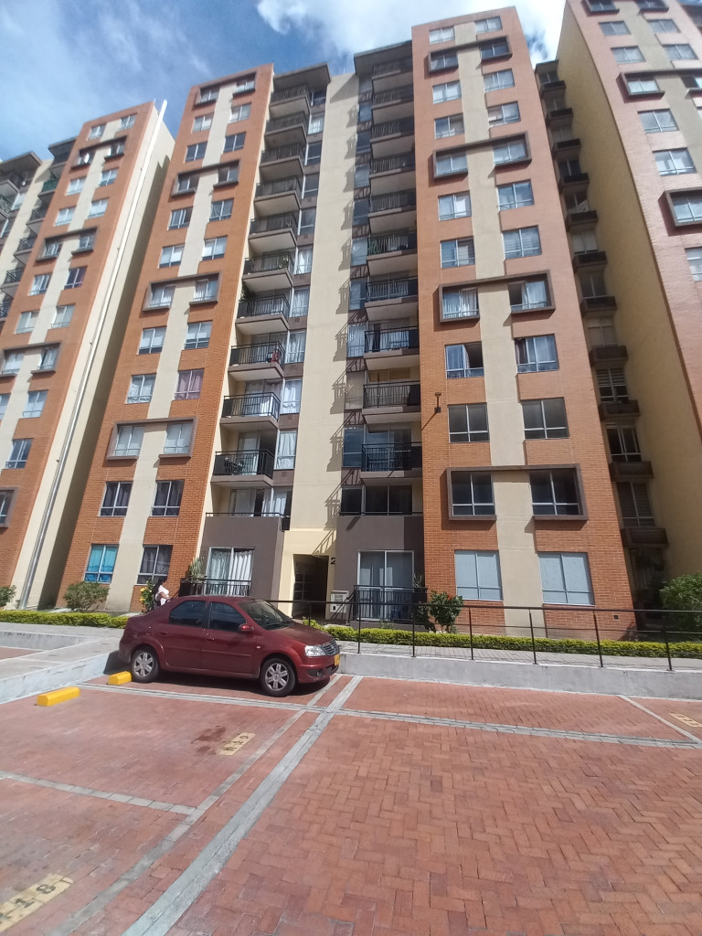 Apartamento En Arriendo - C. R  Valle Lindo Piso 1, Ibagué